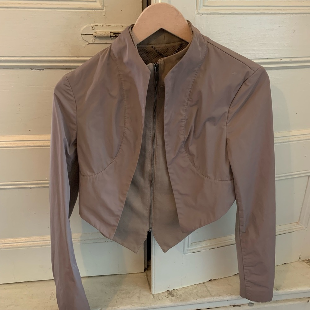 Brand: BCBG Maxazria